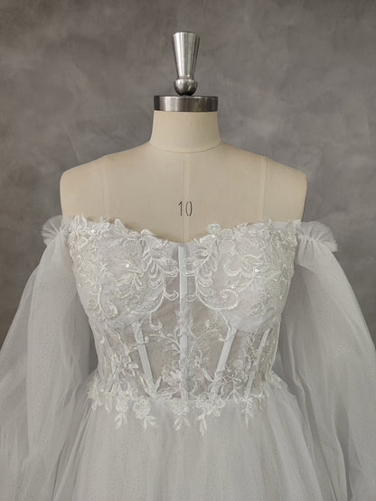 Sparkling Long Wedding Dress Lace Flower Applique Tulle Puff Sleeves Sweatheart Bride Gowns