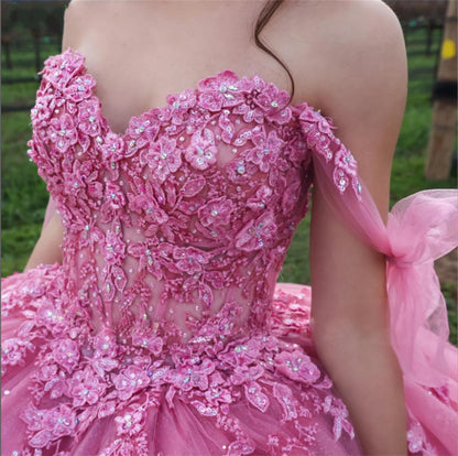 2025 Spring-Summer Off Shoulder Quinceanera Dresses Long Sweet 16 Dresses Homecoming Dress Tulle Lace Appliques Ball Gown